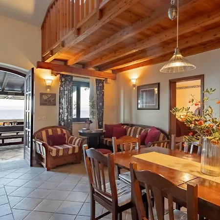 Stavros By Guide Villa